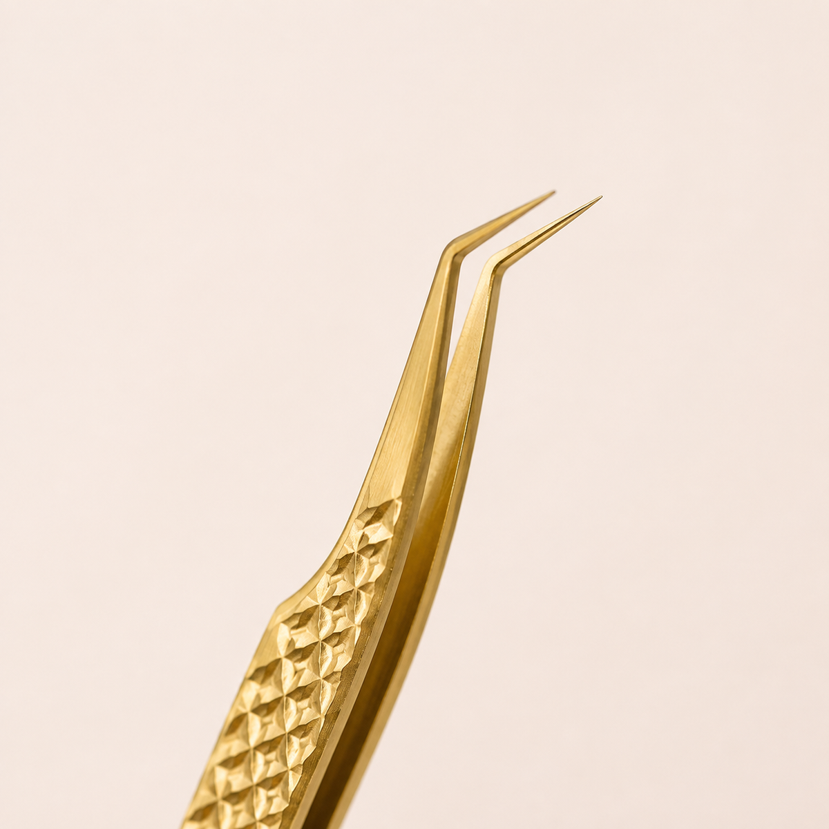 Pince à Griffe GOLD Extension Cils — 5 Formes (M, N, U, W, Y) Le Monde de l'Esthétique
