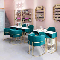 TABLE DE MANUCURE