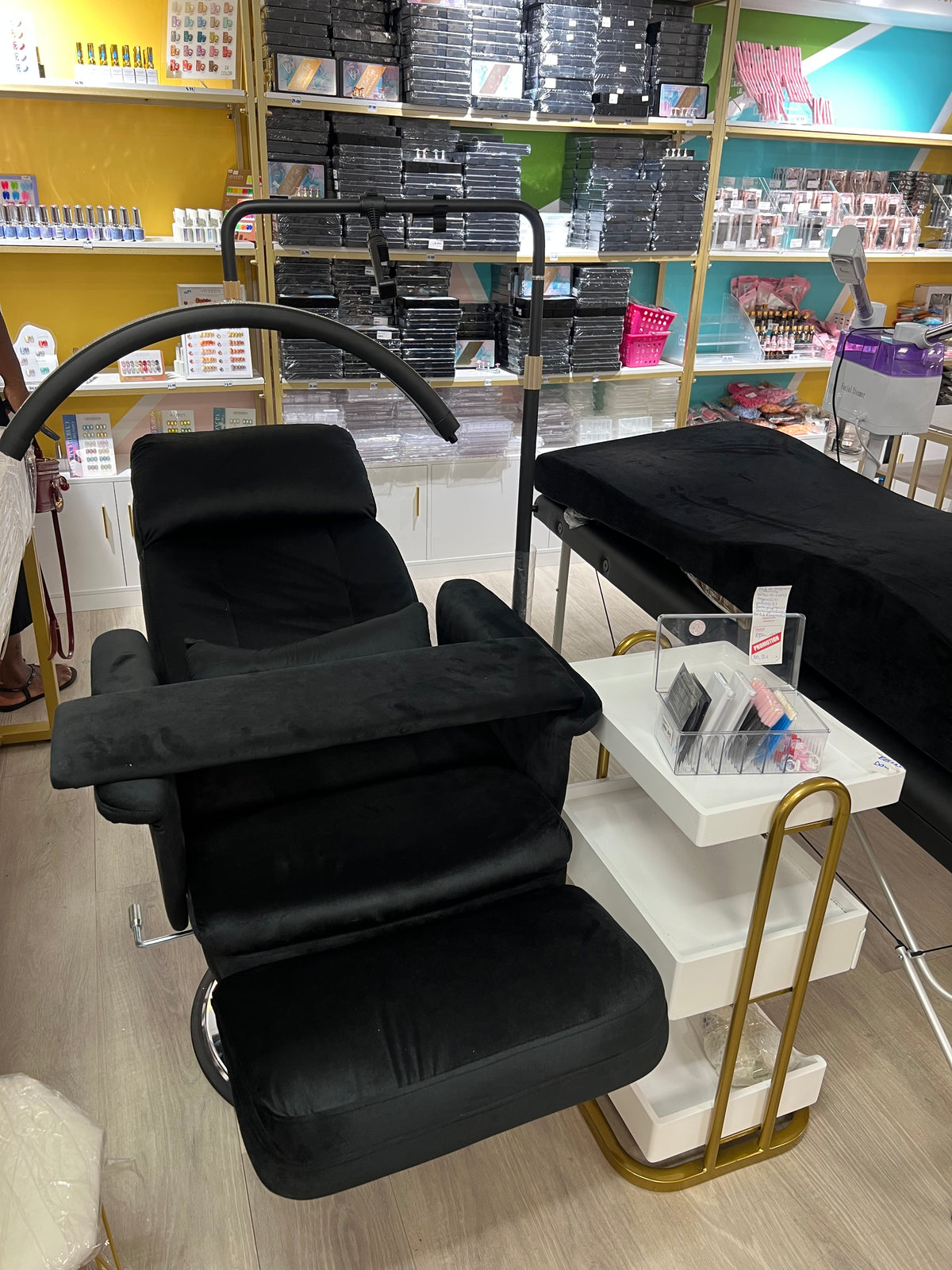 Fauteuil Multifunctions – Confortable et Modulable LE MONDE LESTHETIQUE