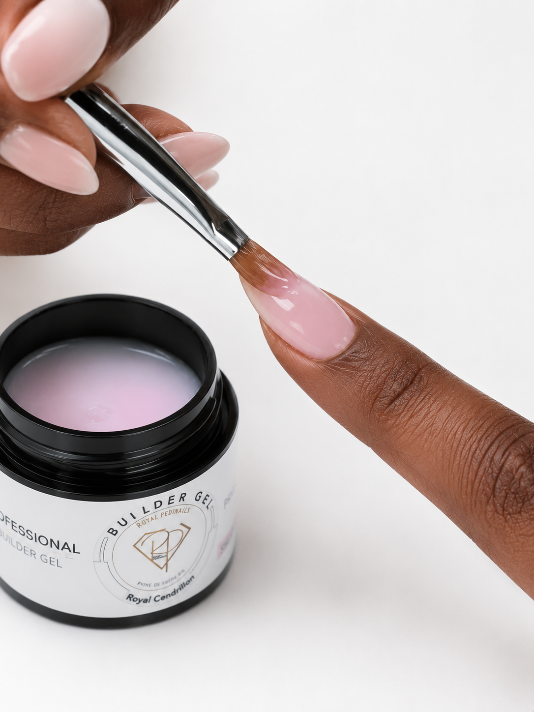 BUILDER GEL – Royal Cendrillon – Viscosité normale ROYALPEDINIALS DISTRIBUTION