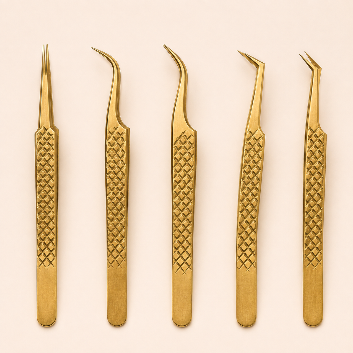 Pince à Griffe GOLD Extension Cils — 5 Formes (M, N, U, W, Y) Le Monde de l'Esthétique