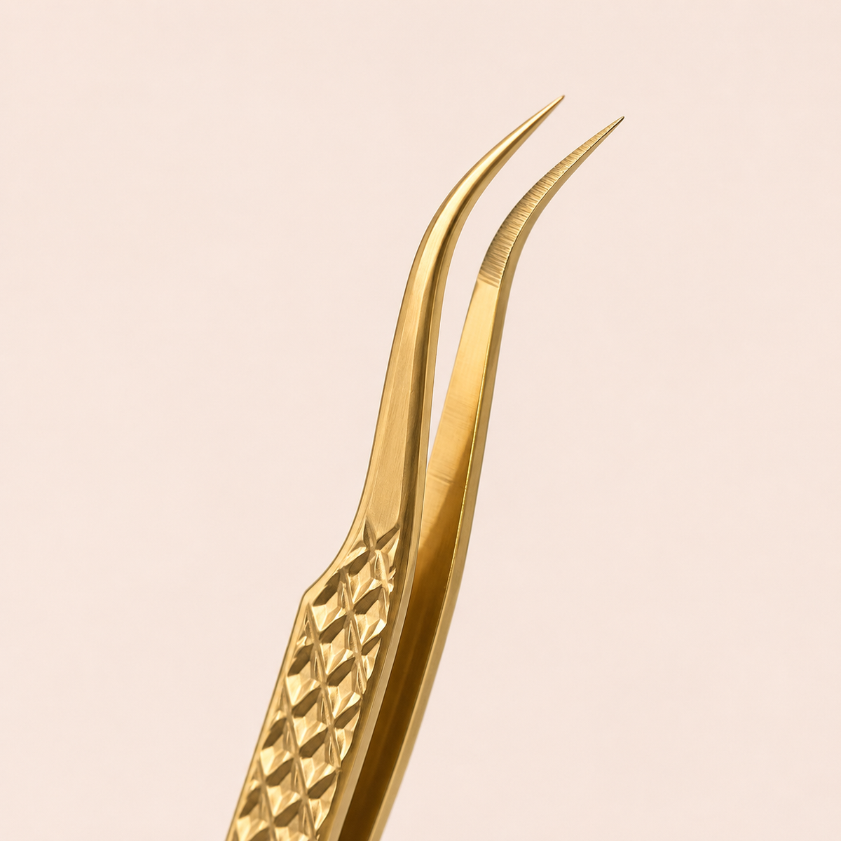 Pince à Griffe GOLD Extension Cils — 5 Formes (M, N, U, W, Y) Le Monde de l'Esthétique