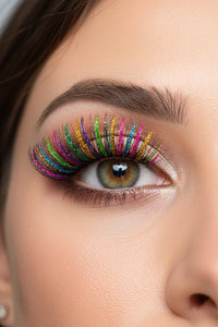 EXTENSION CILS A CILS COLORIE AVEC PAILLETTES