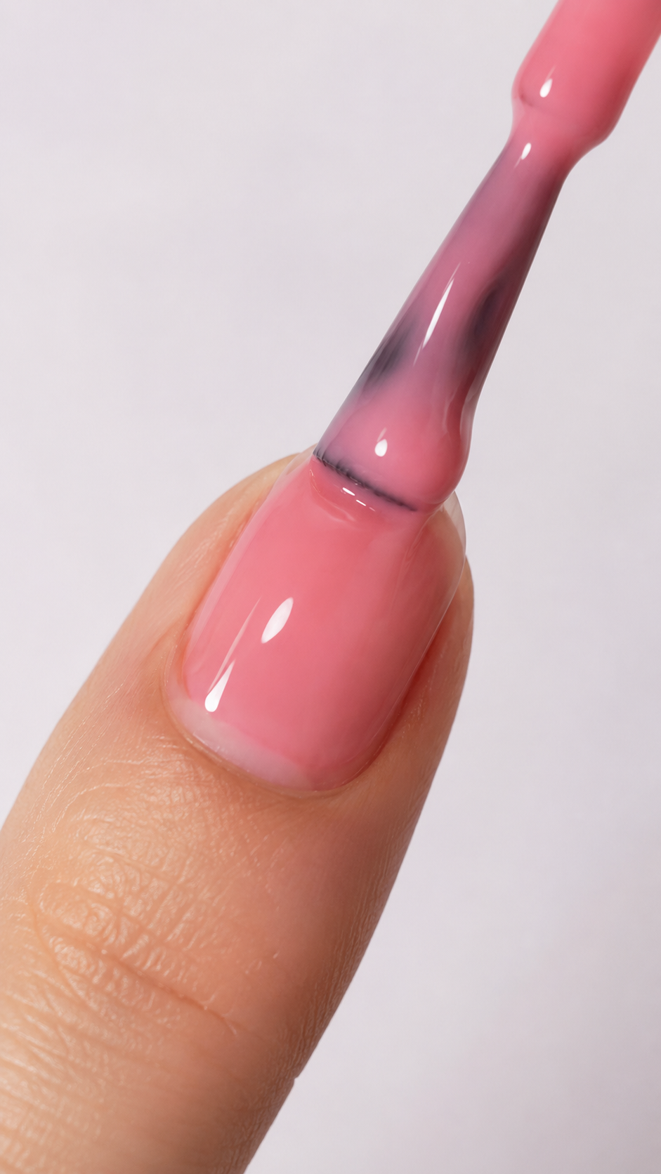RUBBER BASE N20 – Rose Passion LE MONDE LESTHETIQUE