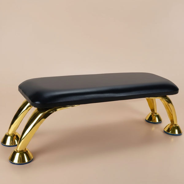 LOCATION MANUCURE HAND REST